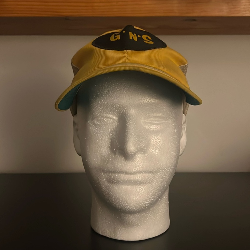 VINTAGE TRUCKER HAT